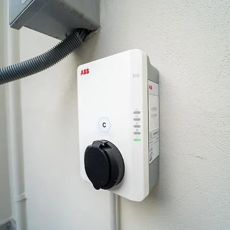 Moderno A 2 Minuti Dal Duomo Di كومو