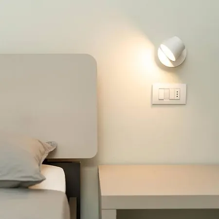 Moderno A 2 Minuti Dal Duomo Di Apartamento Como