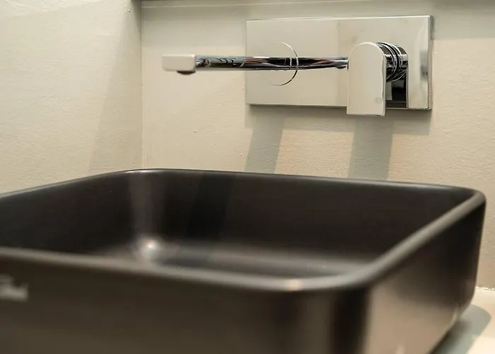 公寓 Moderno A 2 Minuti Dal Duomo Di 科莫